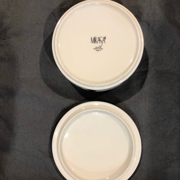 Mikasa Holiday Village Covered Candy Dish - Picture 5 of 7